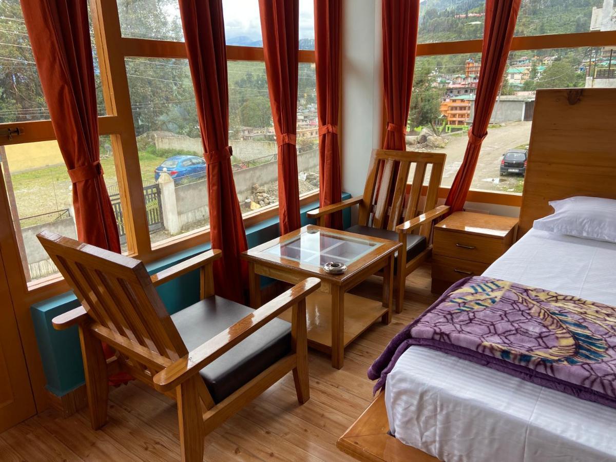 Hotel Mansarovar Inn Munsyari Extérieur photo